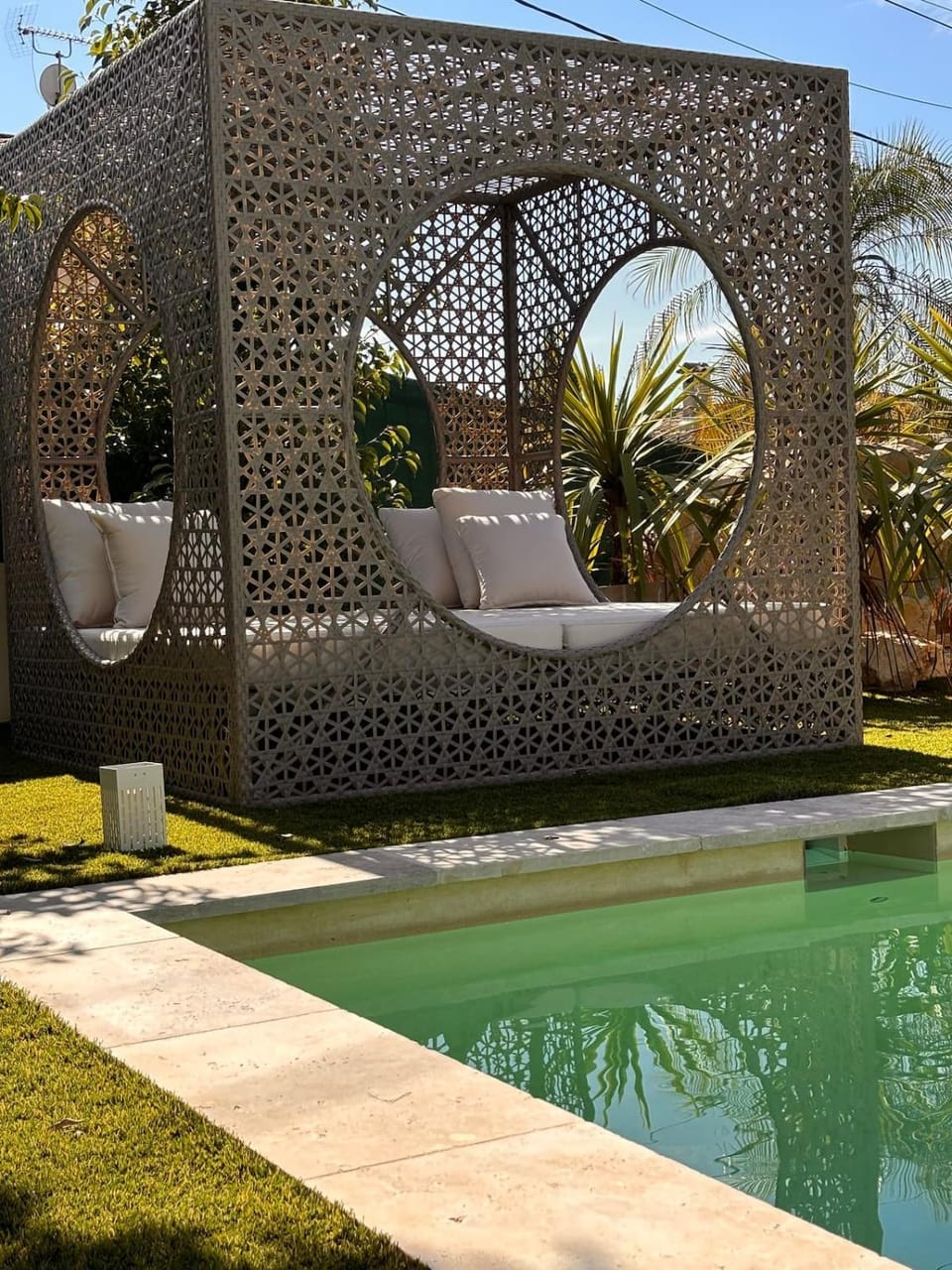 Luxury Riviera Villa* short walk to beach & center Villa in Cagnes-sur-Mer