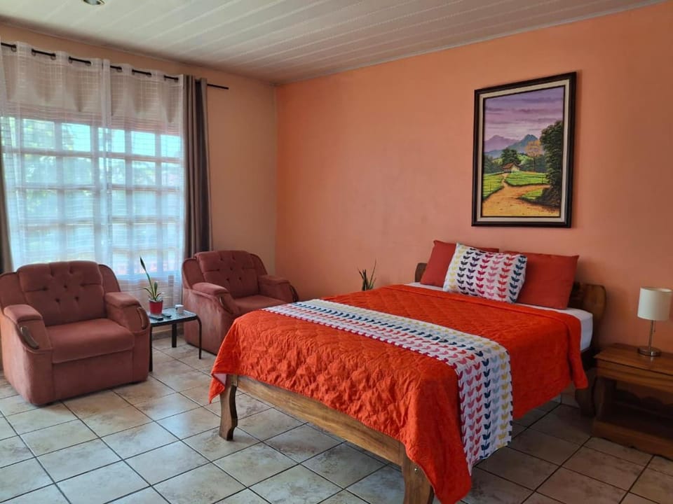 Bed, Living room, Photo of the whole room, Seating area, Bedroom