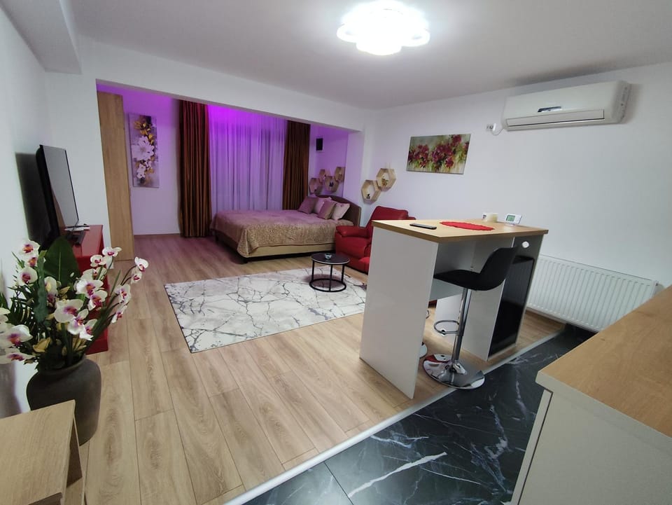 Communal lounge/ TV room, Seating area
