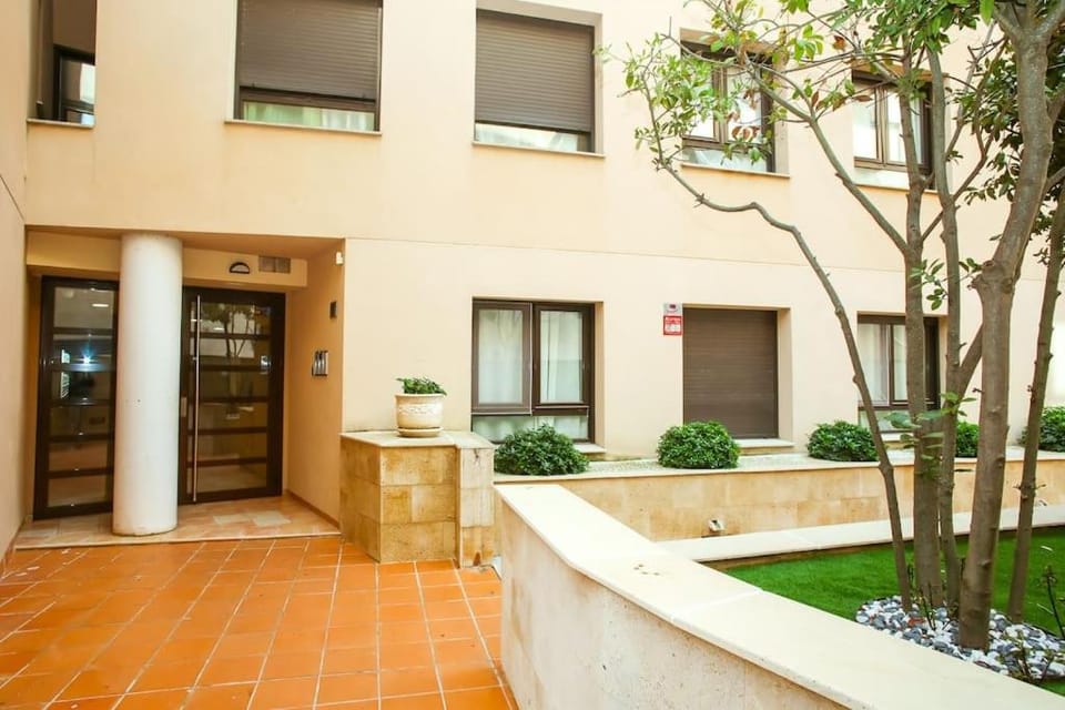AL47 Spacious apartment near Fenals beach Apartment in Lloret de Mar
