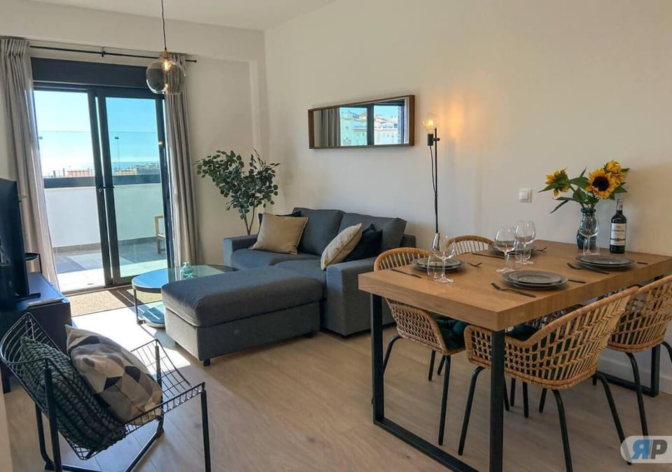 View (from property/room), Balcony/Terrace, Living room, Seating area, Dining area