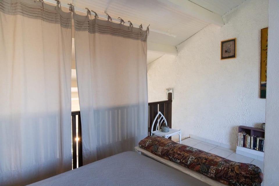 Property building, Living room, Bedroom