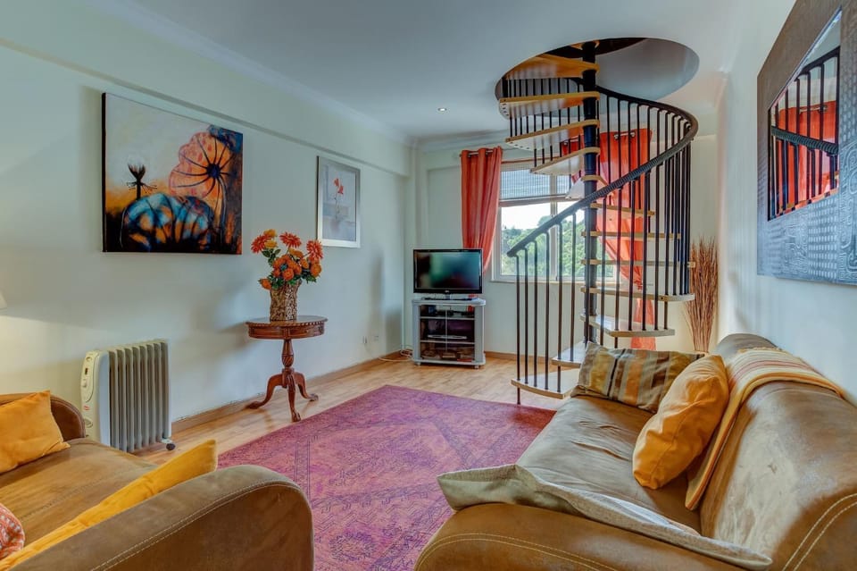 Communal lounge/ TV room, Living room