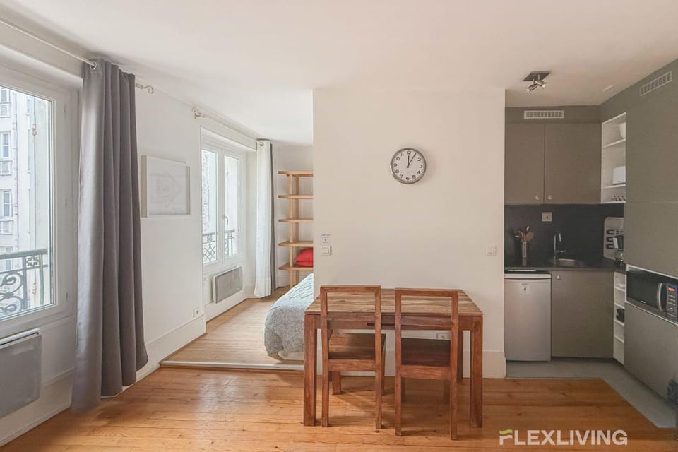 Flexliving - One bedroom - Houdon Apartment in Paris