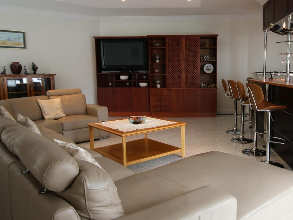 Communal lounge/ TV room, Seating area