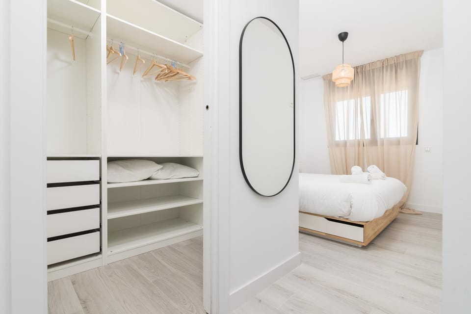 Bedroom, wardrobe