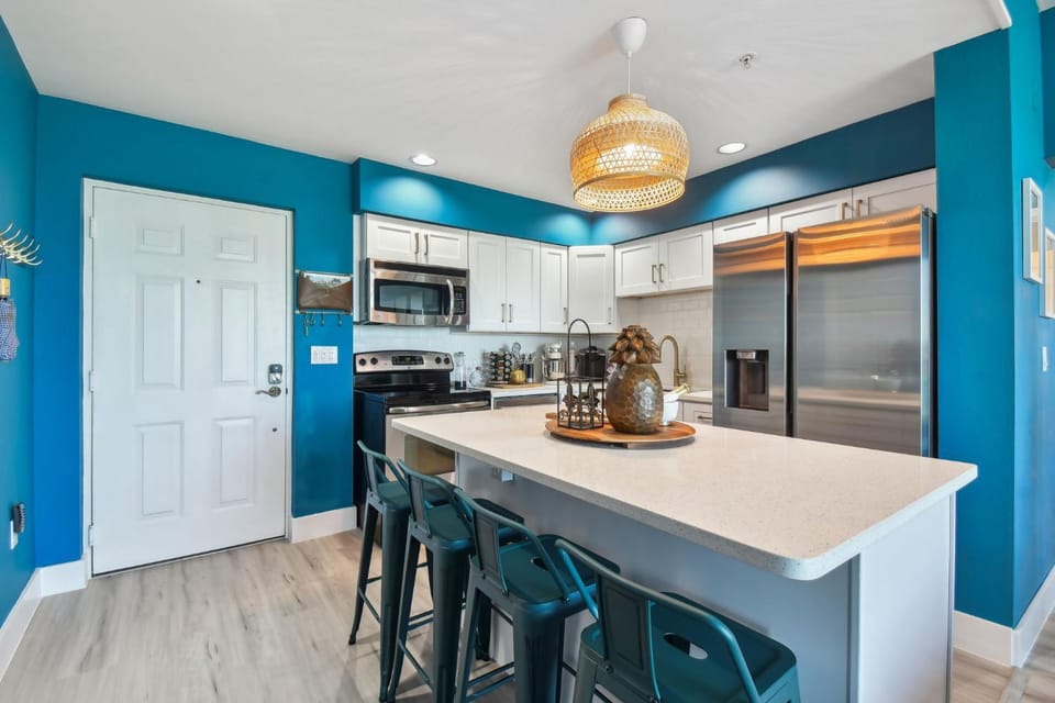 Fabulous Golf and Marina Community Condo Apartment in Burnt Store Marina