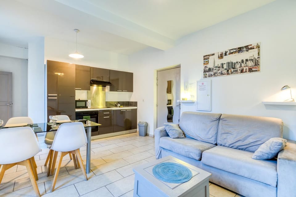 Property building, Living room
