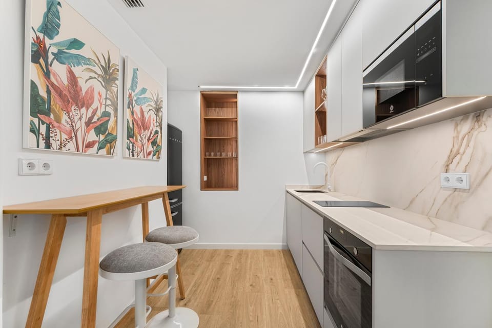 Kitchen or kitchenette