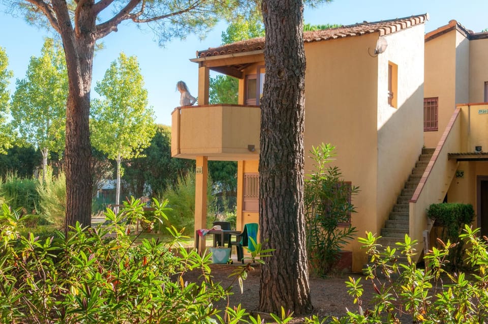 Property building, Spring, Garden view