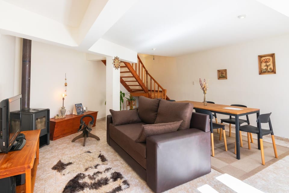 Living room, Photo of the whole room