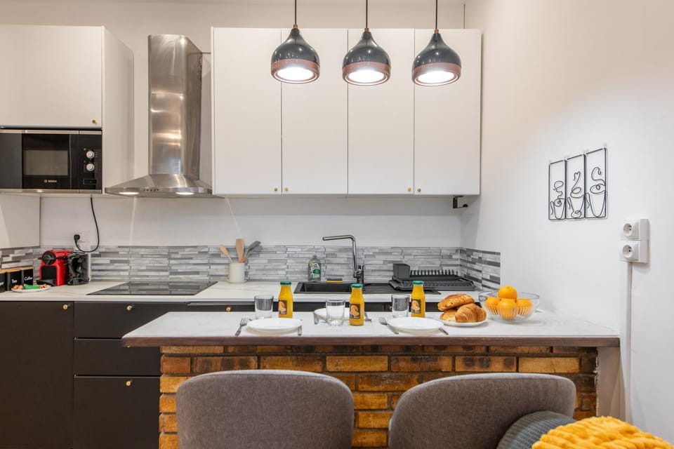 Cozy & Central Fully Equipped Studio 5 min walk to metro, Montparnasse neighbourhood Apartment in Paris
