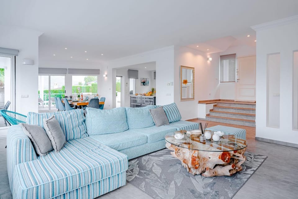 Villa Blanca La Sella Villa in Marina Alta