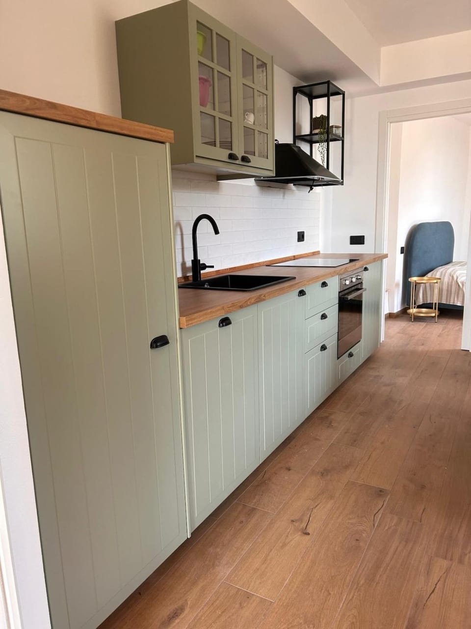 Kitchen or kitchenette, pet friendly, stove