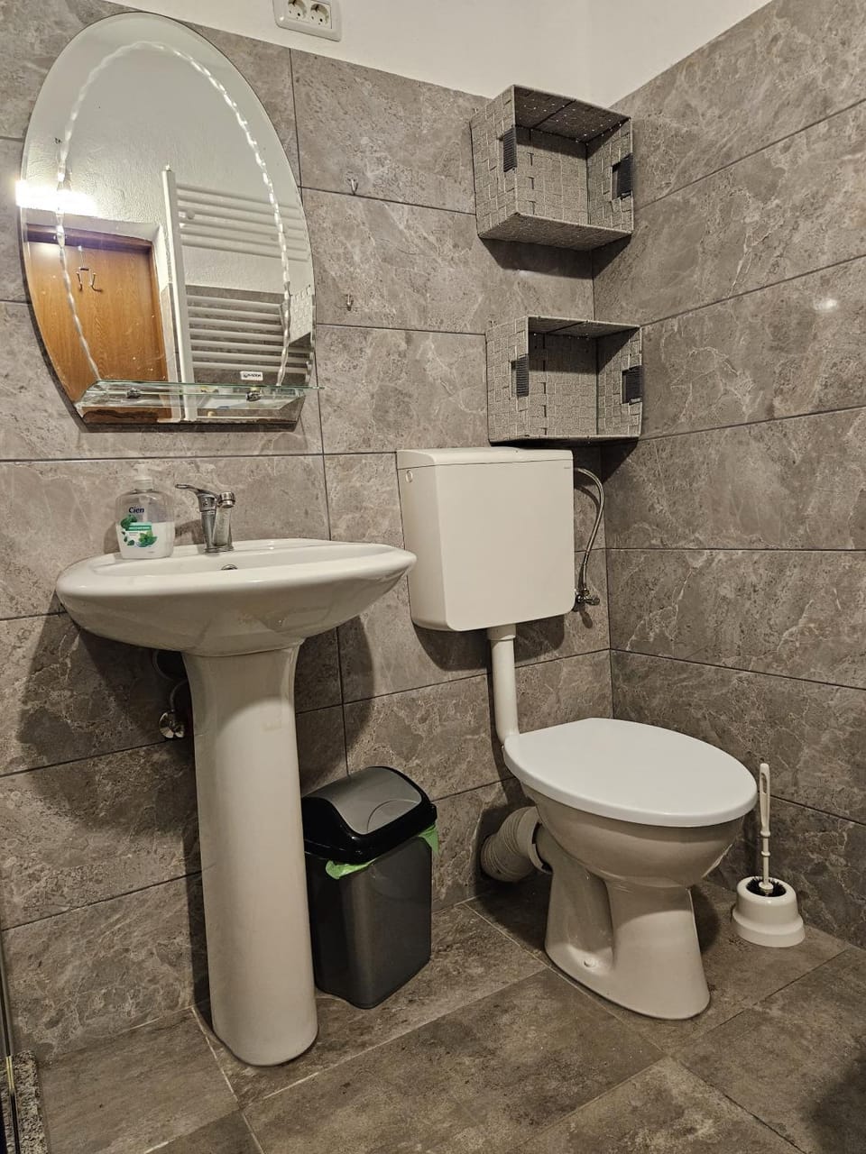 Toilet, Bathroom
