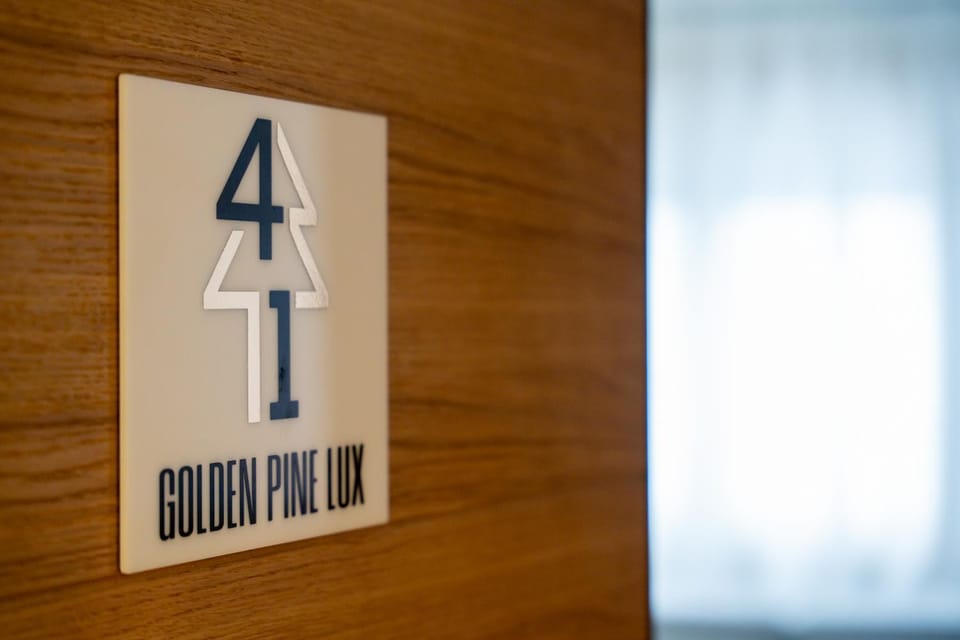 Golden Pine Lux Wellness and Spa Apartment in Zlatibor
