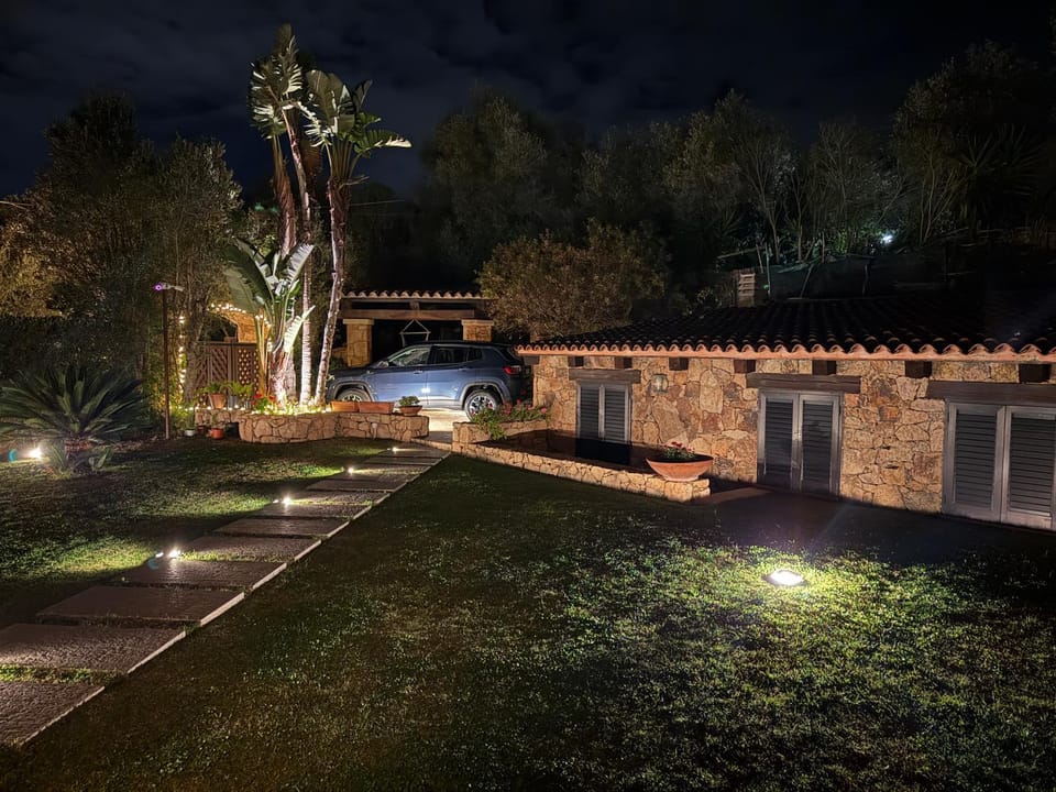 splendido open space in Villa Veronica Porto Istana House in Porto Istana