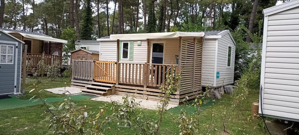 Mobil-home confort dans impasse boisée Campground/ 
RV Resort in Hauts-de-France