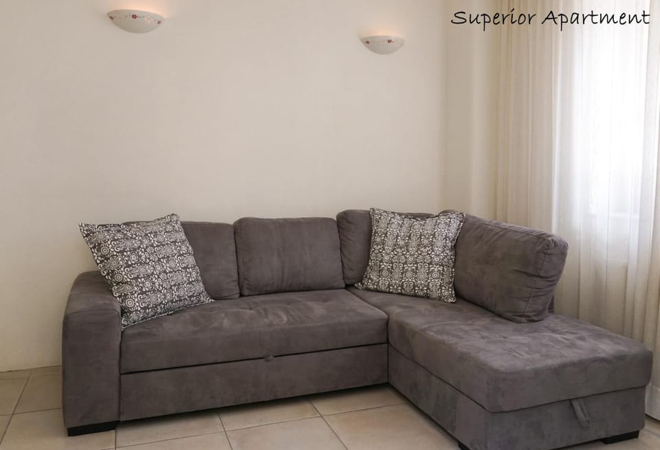 Bed, Living room, Seating area
