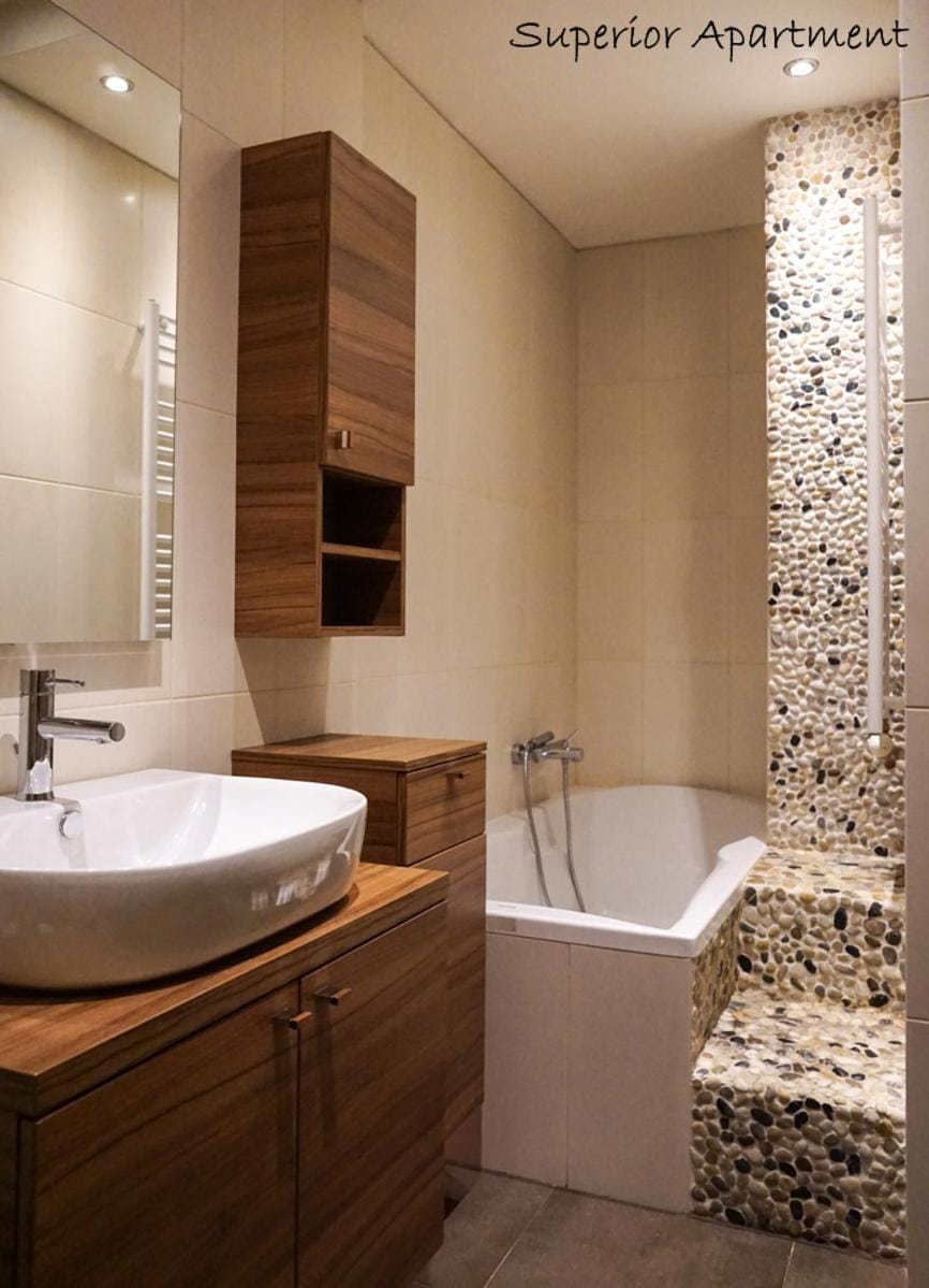 Bathroom, Bath