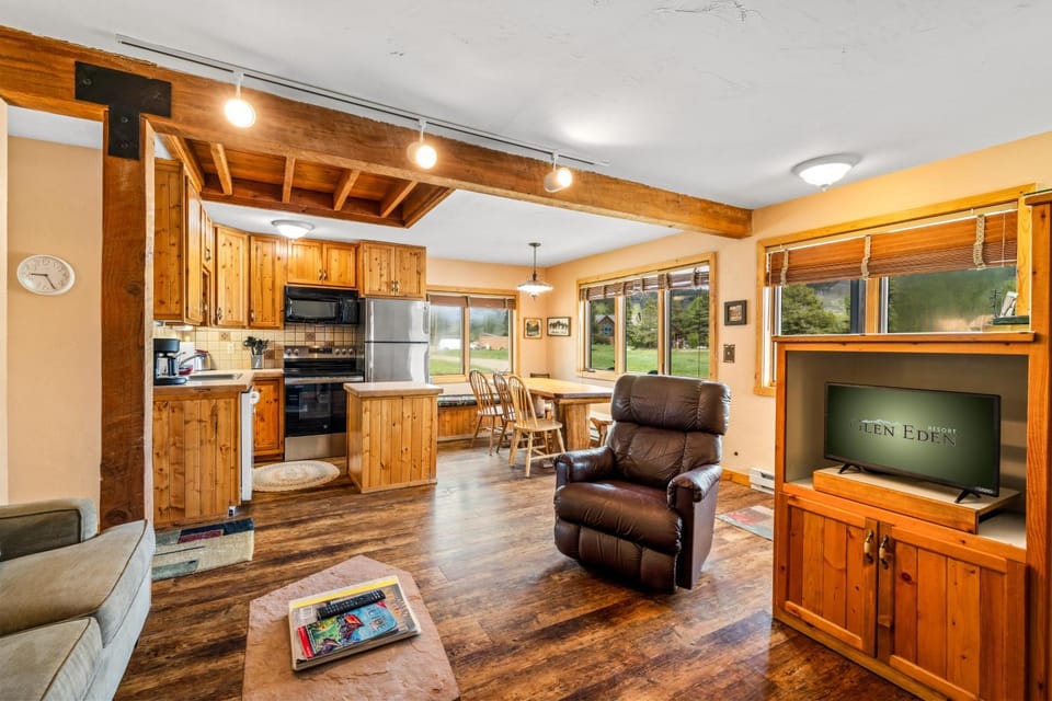 Honey Bear Chalet in Colorado
