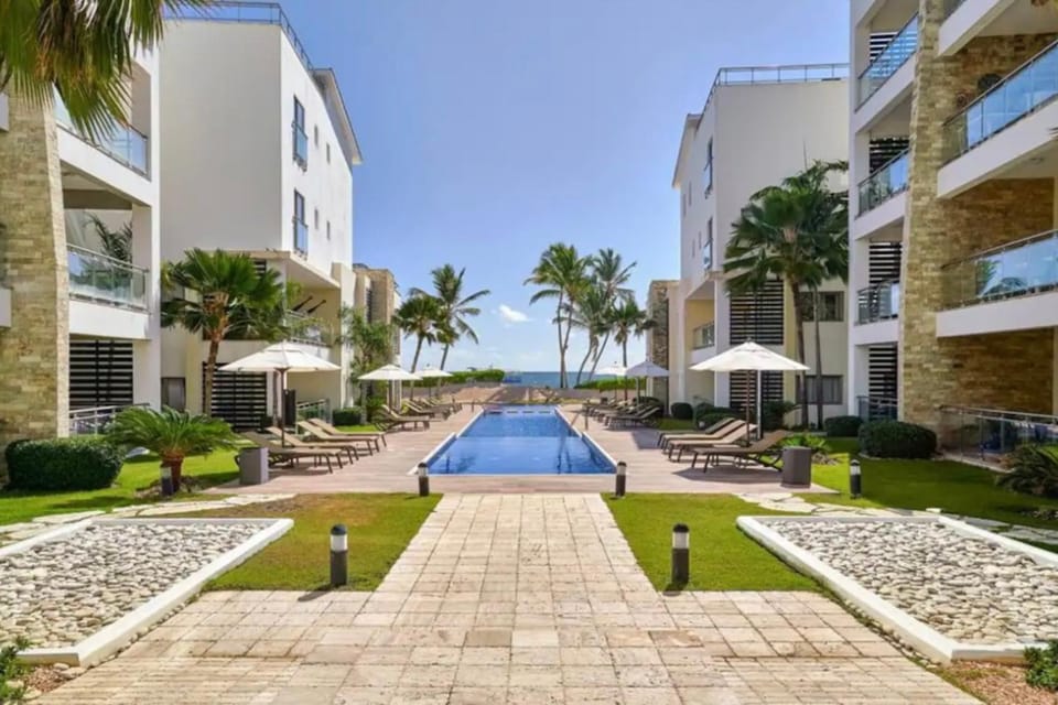 Pool view, Swimming pool