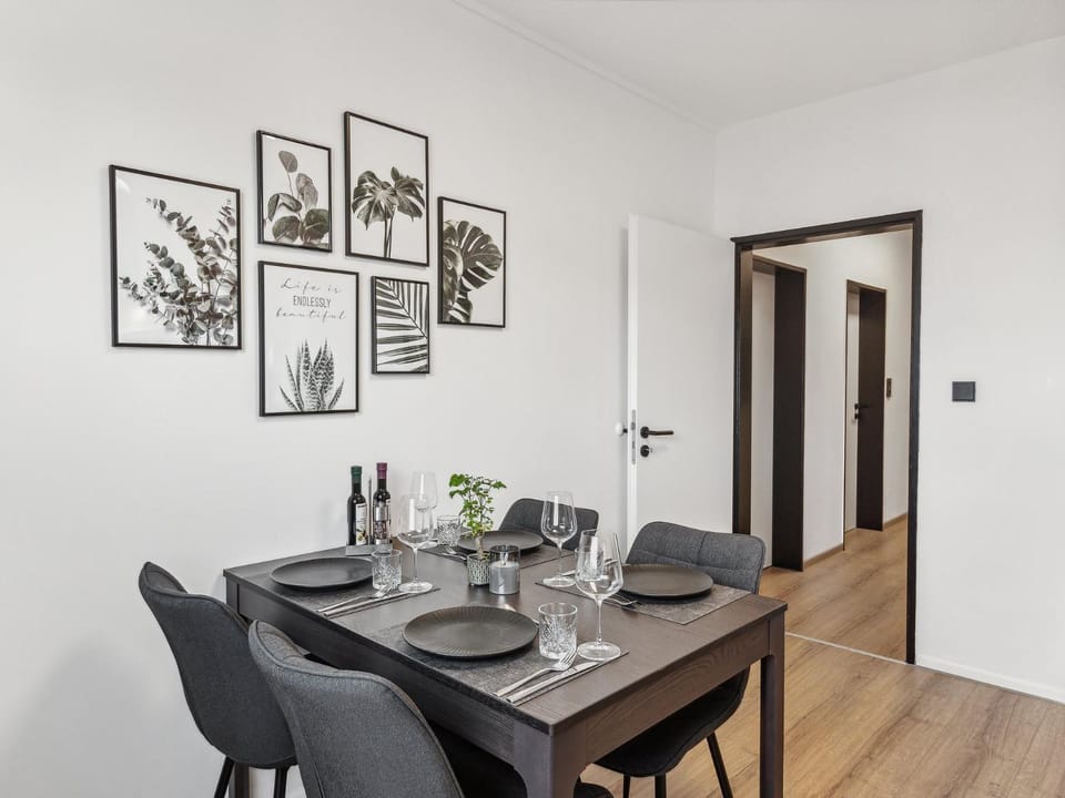 Seating area, Dining area, kitchen, kitchen
