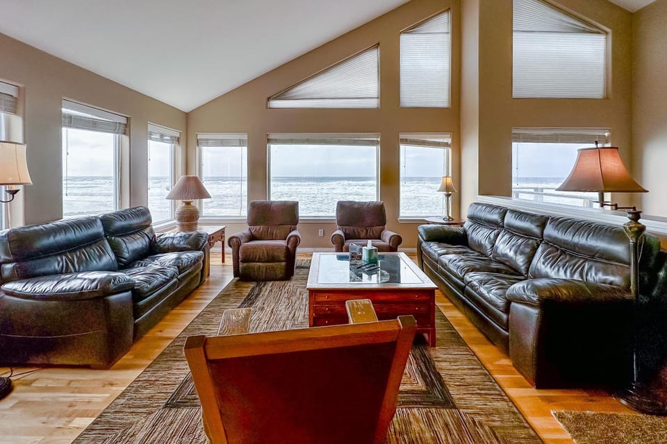 The Beach House House in Lincoln City