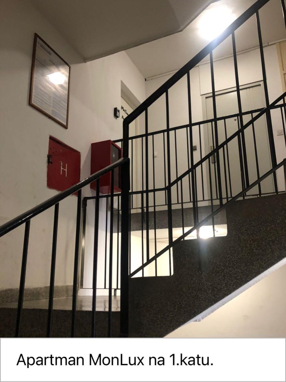 MonLux studio- FREE Public Parking-Easy Walk to the Center Apartment in Split
