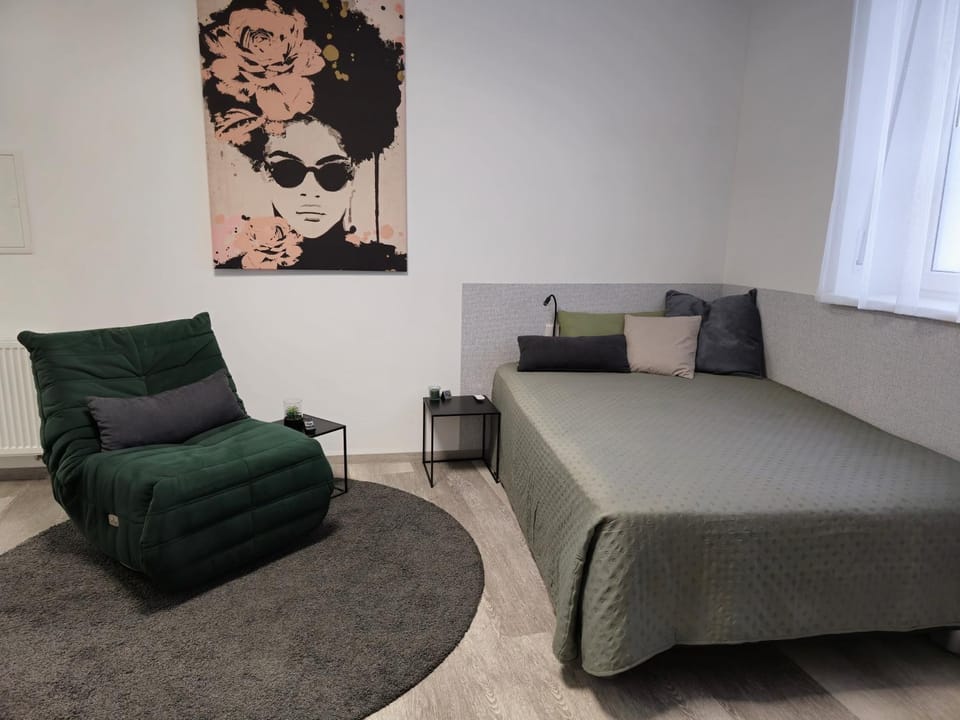Seating area, Bedroom