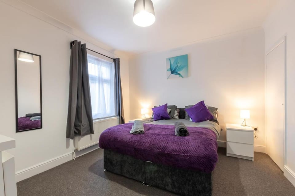 Stylish Modern Home, Southampton House in Southampton