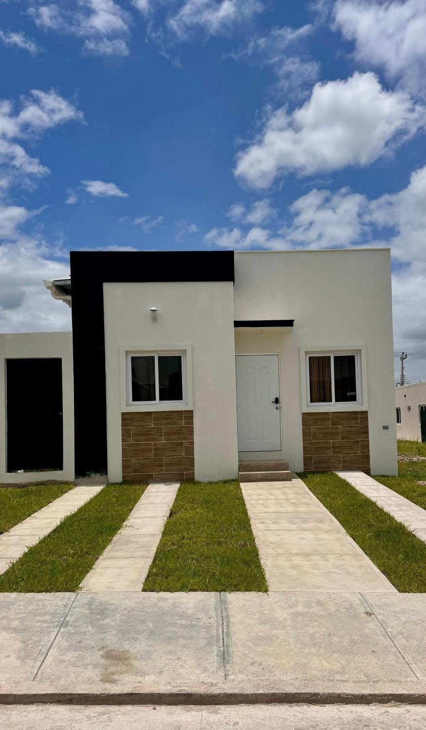 Facade/entrance, Day