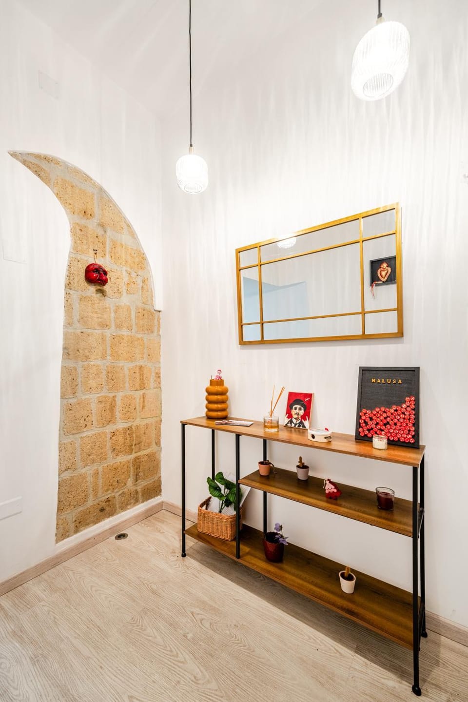 Communal lounge/ TV room, Facade/entrance, Entertainment