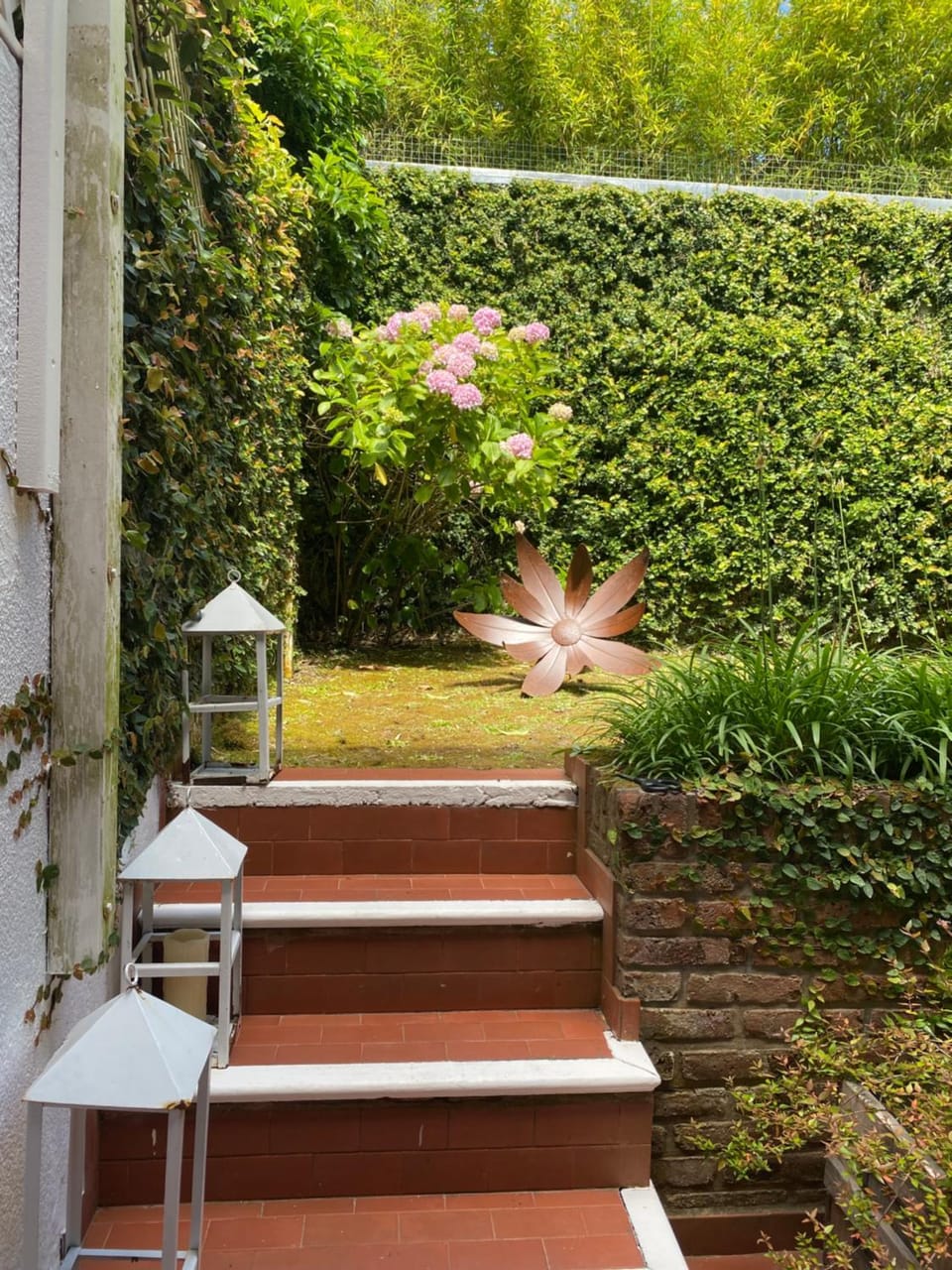Garden, Garden view