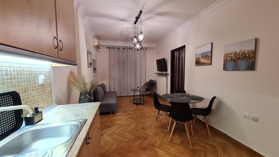 Living room, Dining area, kitchen