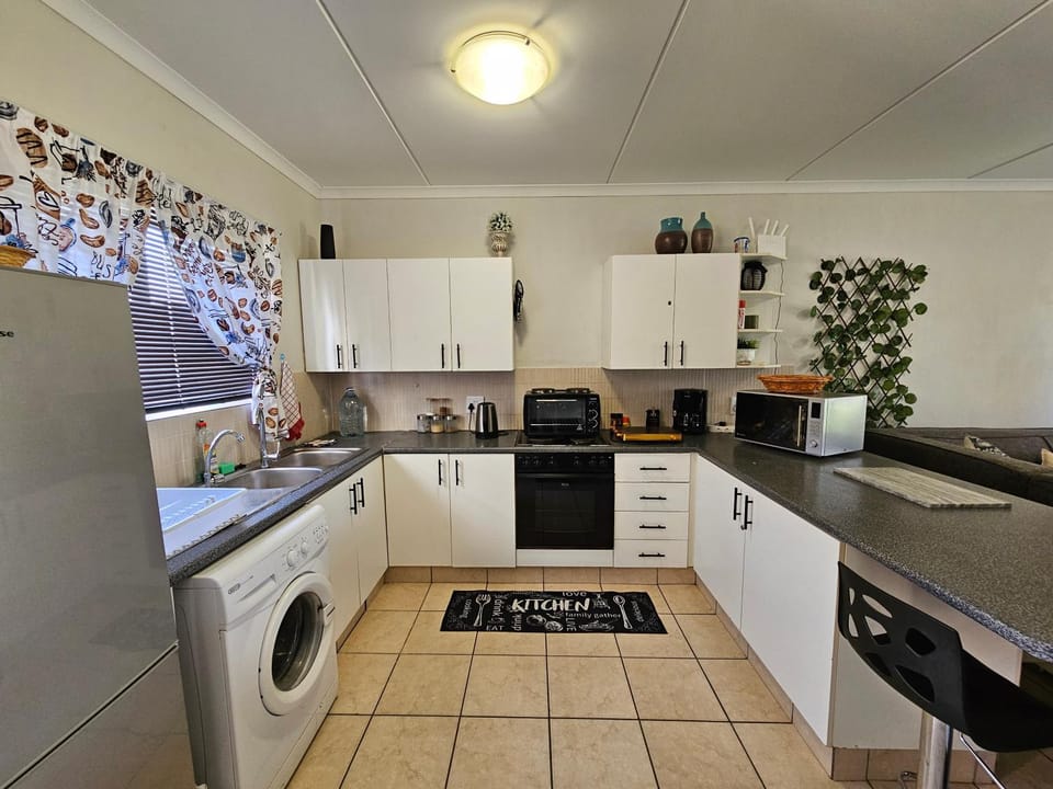 Spacious Family 2-Bedroom Apartment Apartment in Port Alfred