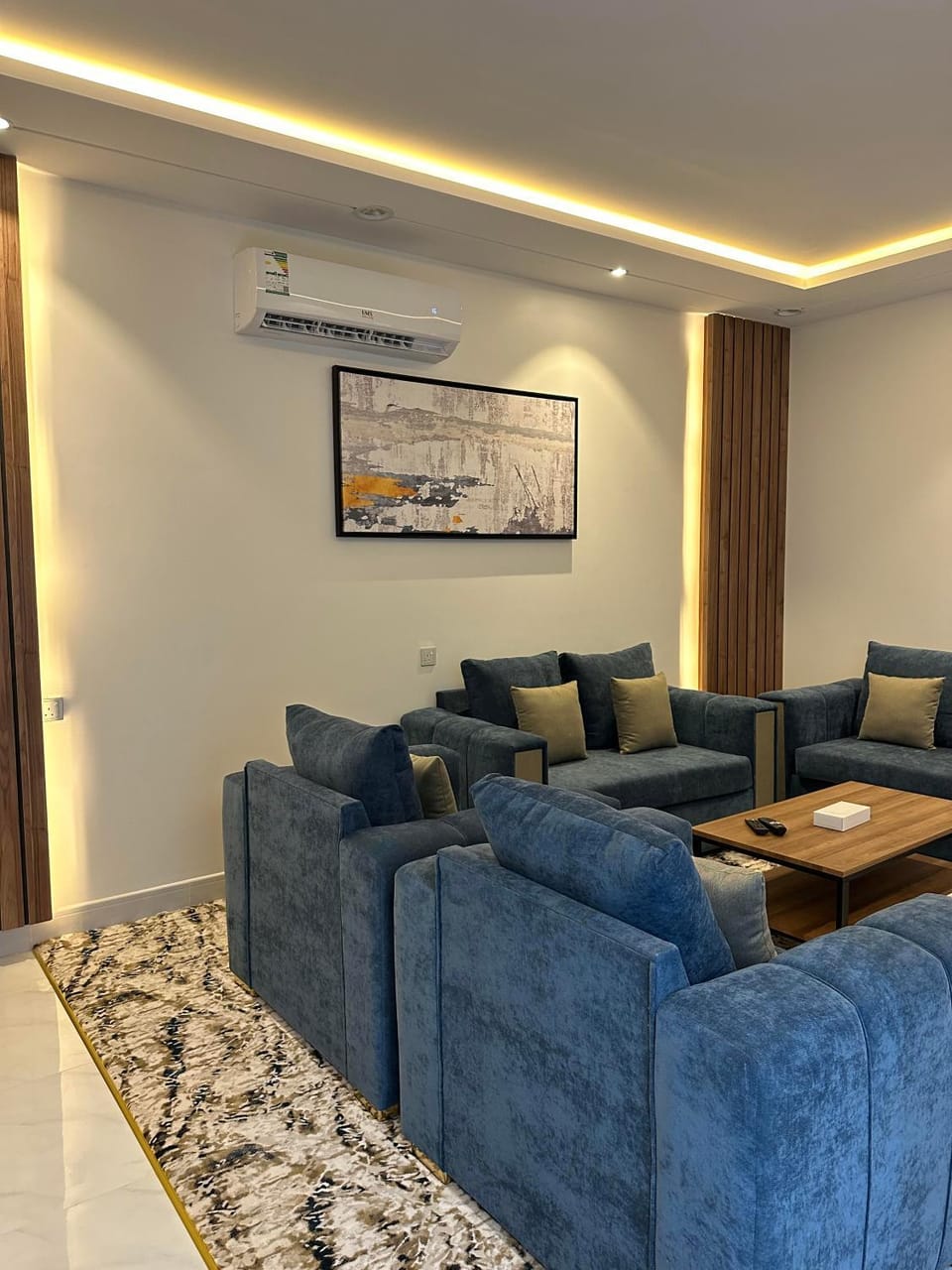 TV and multimedia, Seating area