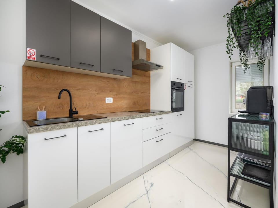 Property building, Kitchen or kitchenette, Other