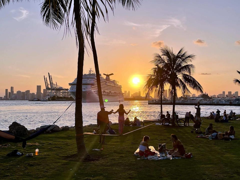 Nearby landmark, Neighbourhood, Sunset