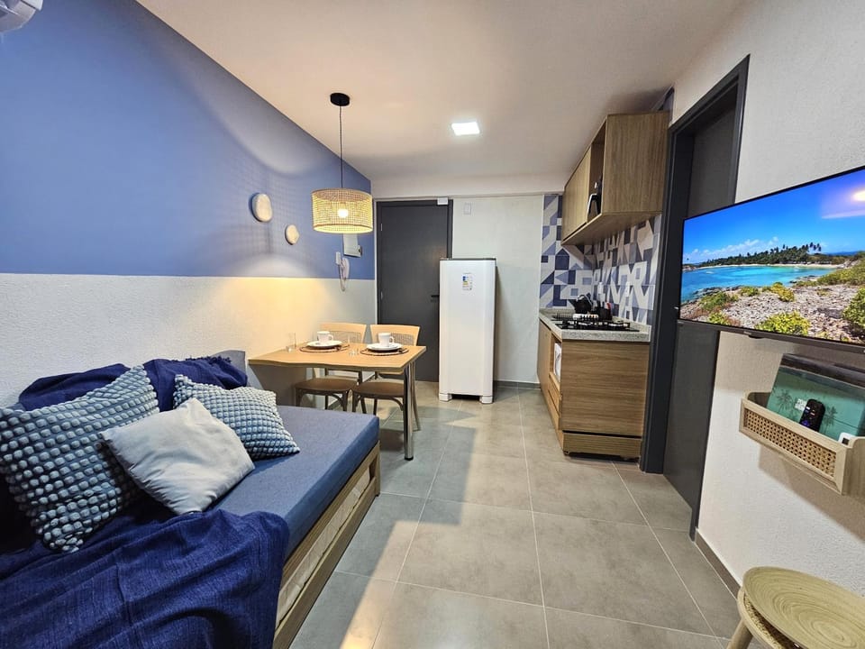 Communal lounge/ TV room, Bed, TV and multimedia, Kitchen or kitchenette, Living room, Photo of the whole room, Seating area, Dining area, Bedroom