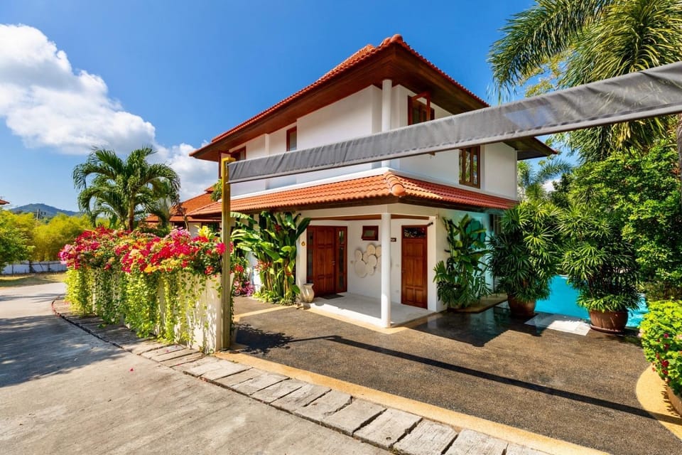 Property building, Garden view