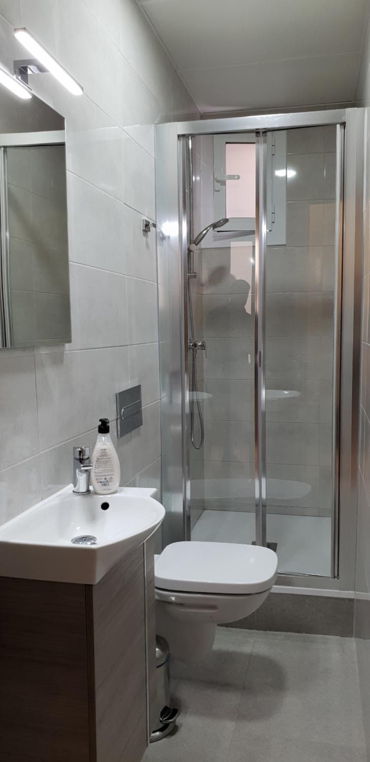 Hostal Capitol Ramblas Bed and Breakfast in Barcelona