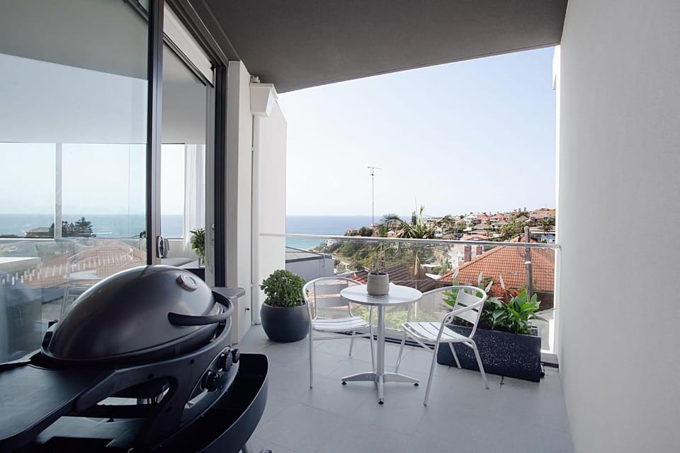 Glamarama Apartment in Sydney