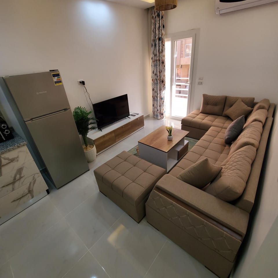 Communal lounge/ TV room, Living room, Seating area