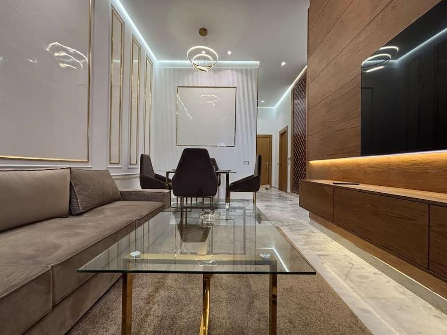 Corniche Casablanca- Suite Luxueuse Gold Star Apartment in Casablanca