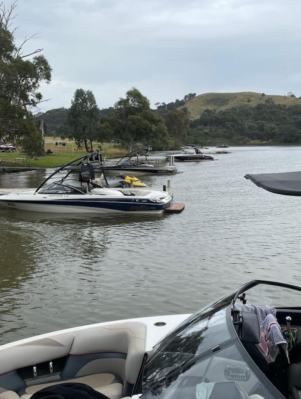 Pinewood High Country Retreat - breathtaking views of Lake Eildon & Mt Buller House in Bonnie Doon