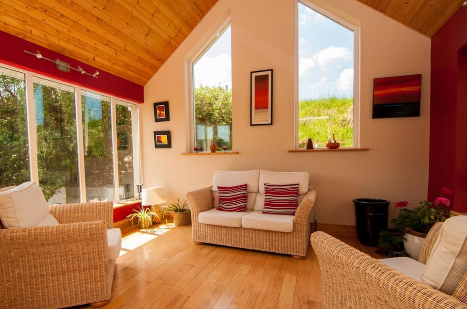 Day, Living room