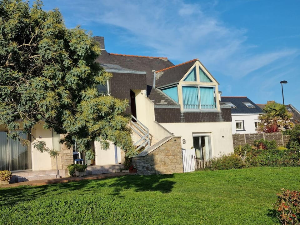 Appartement 4 pers, plage à 300m, WiFi, parking, St-Gildas-de-Rhuys - FR-1-775-2 Apartment in Brittany