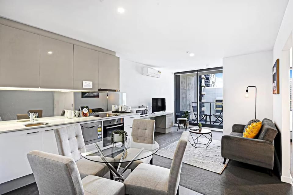 Modern One-bedroom Apt in the Heart of Melbourne Apartment in Melbourne