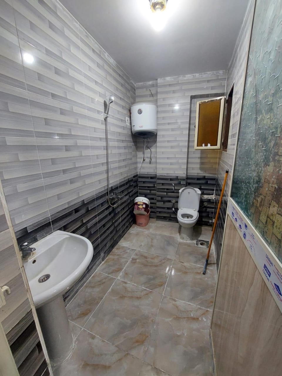 Shower, Toilet, Bathroom, Bath, bidet